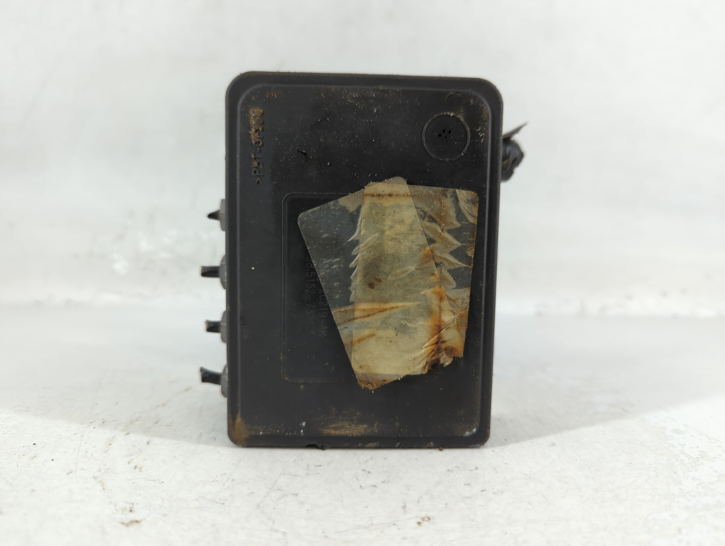 2015-2018 Ford Edge ABS Pump Control Module Replacement P/N:F2GC-2C405-AK Fits Fits 2015 2016 2017 2018 OEM Used Auto Parts - Oemusedautoparts1.com
