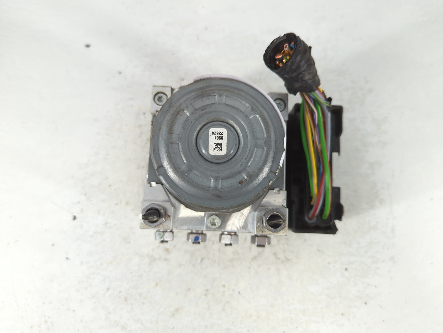 2020-2022 Ford Escape ABS Pump Control Module Replacement P/N:LX6C-2B373-CS Fits Fits 2020 2021 2022 OEM Used Auto Parts - Oemusedautoparts1.com
