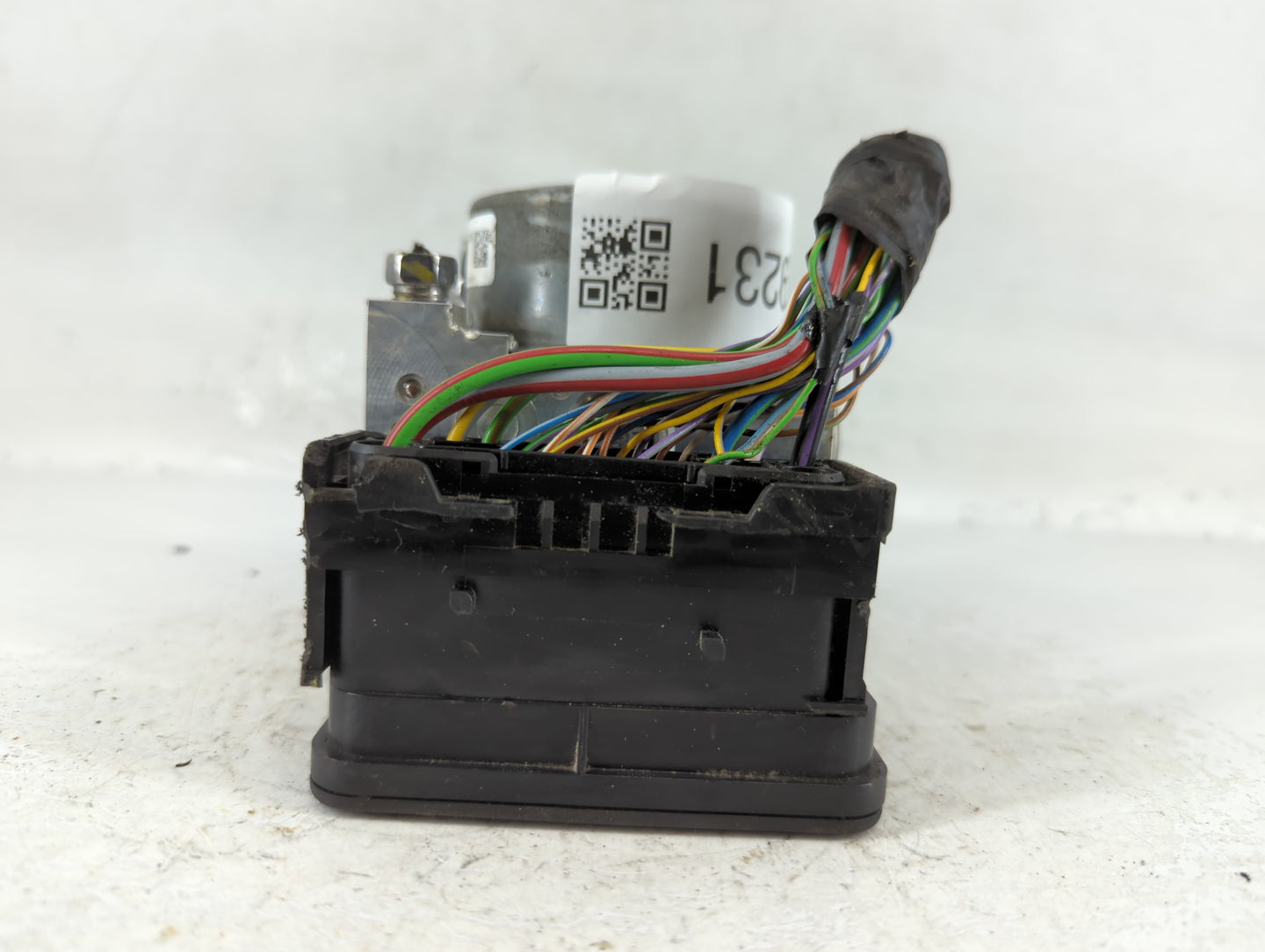 2020-2022 Ford Escape ABS Pump Control Module Replacement P/N:LX6C-2B373-CS Fits Fits 2020 2021 2022 OEM Used Auto Parts - Oemusedautoparts1.com