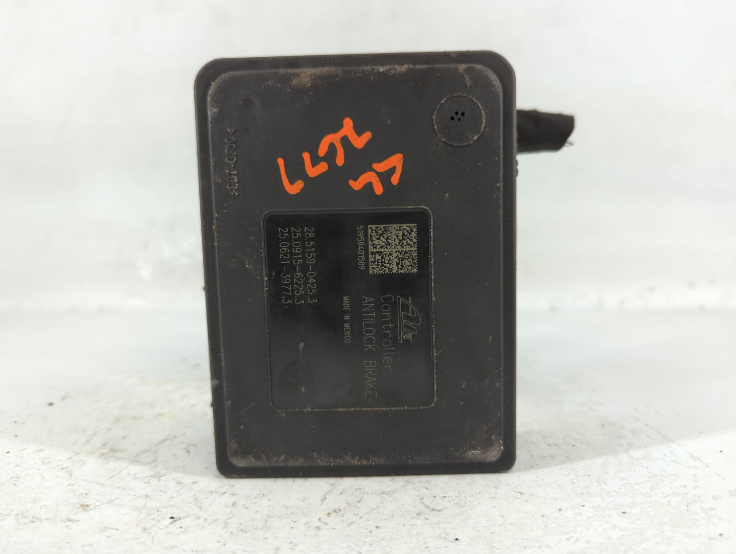 2019 Jeep Compass ABS Pump Control Module Replacement P/N:P68402396AD Fits OEM Used Auto Parts - Oemusedautoparts1.com