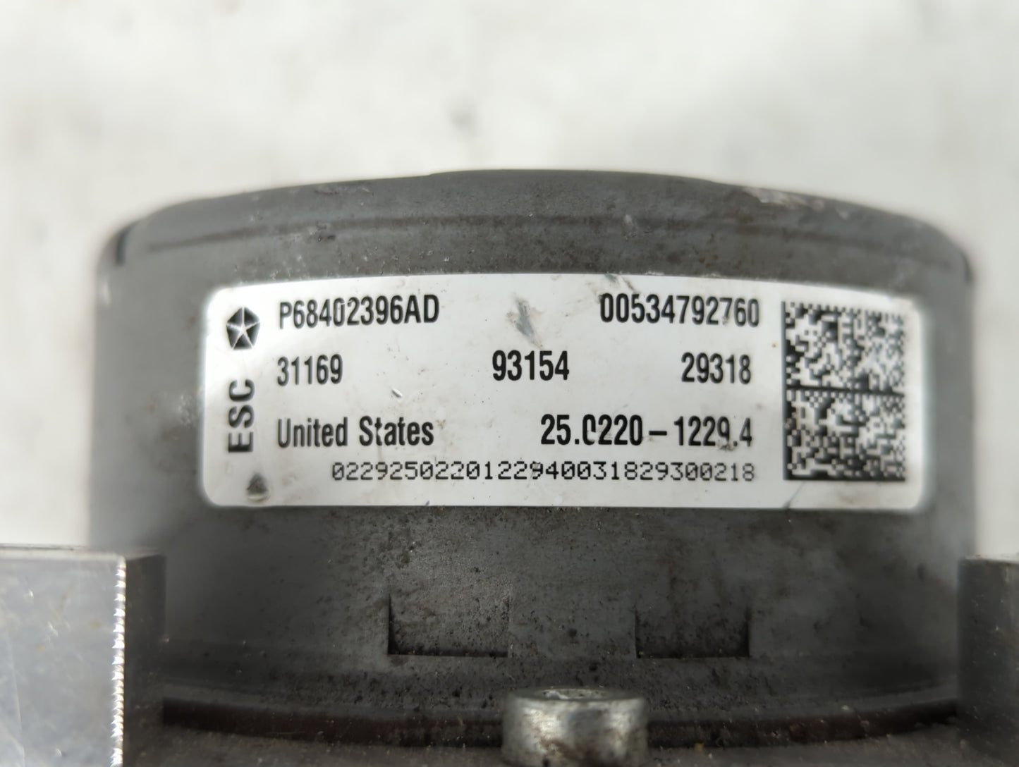 2019 Jeep Compass ABS Pump Control Module Replacement P/N:00534792760 P68402396AD Fits OEM Used Auto Parts - Oemusedautoparts1.com