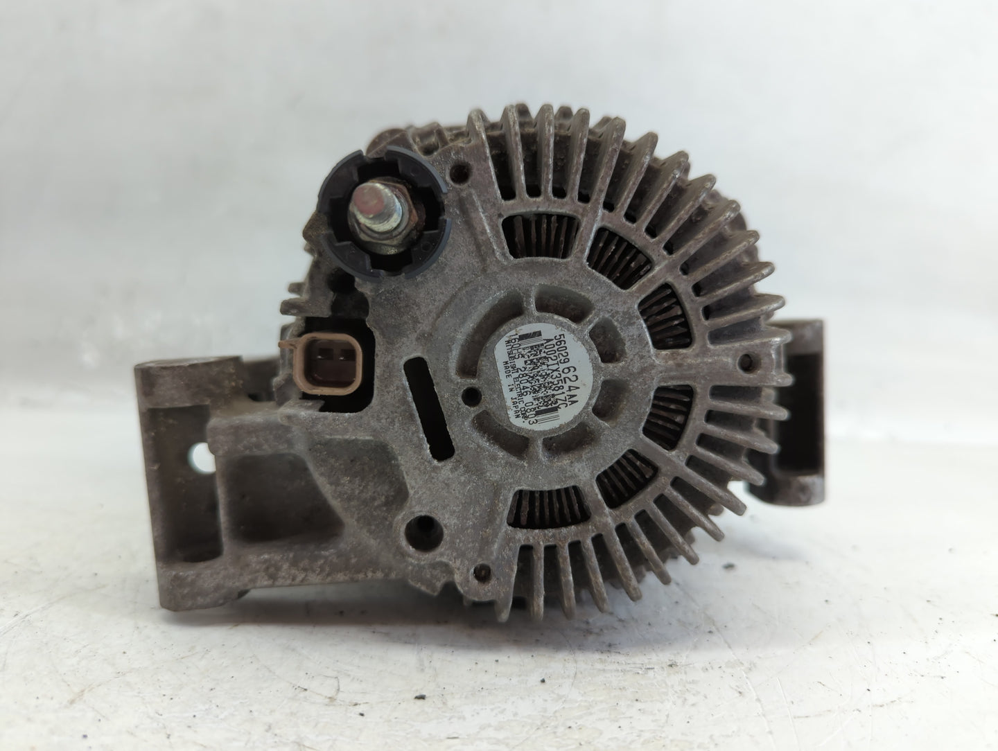 2014-2018 Jeep Cherokee Alternator Replacement Generator Charging Assembly Engine OEM P/N:56029624AA Fits OEM Used Auto Parts - Oemusedautoparts1.com