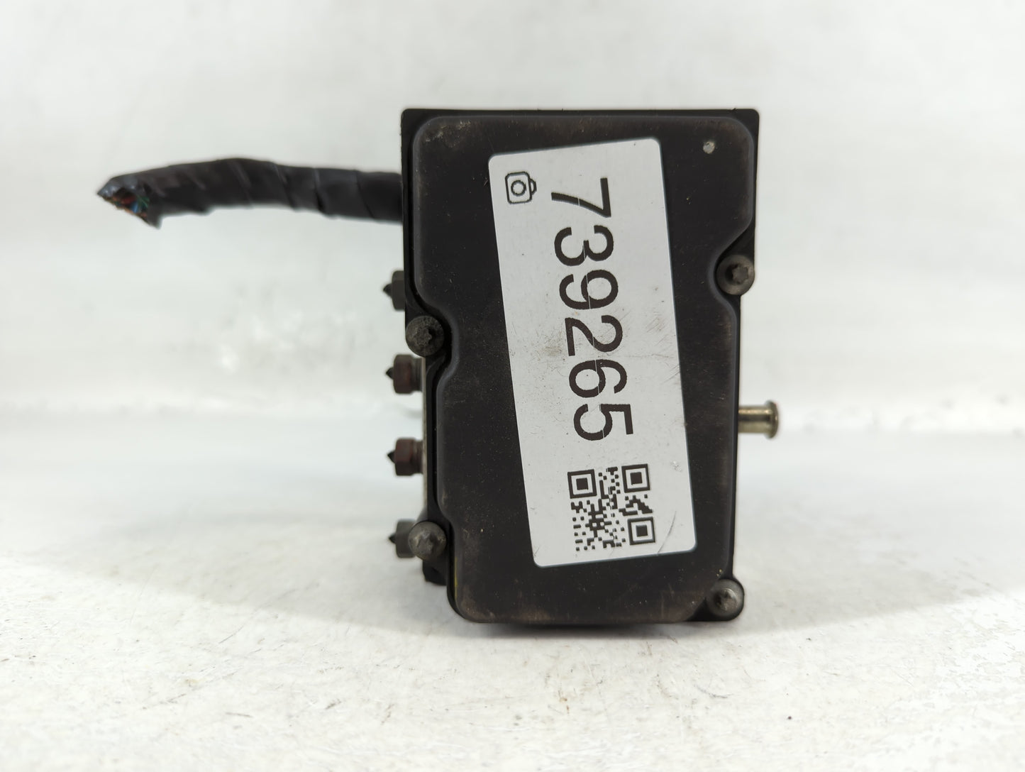 2007 Mazda Miata ABS Pump Control Module Replacement P/N:0 265 231 730 Fits Fits 2006 2008 2009 2010 2011 2012 2013 2014 2015 OEM Used Auto Parts - Oemusedautoparts1.com