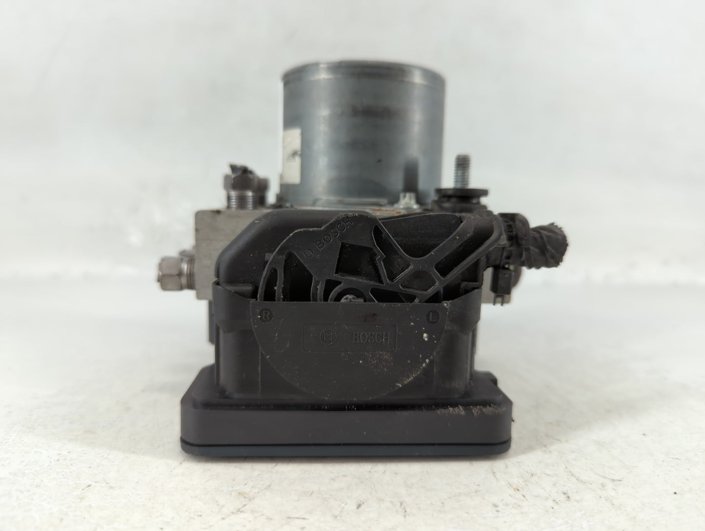 2013 Dodge Caravan ABS Pump Control Module Replacement P/N:68183803AC Fits OEM Used Auto Parts - Oemusedautoparts1.com