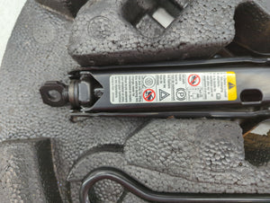 2008 Cadillac Cts Spare Scissor Car Jack