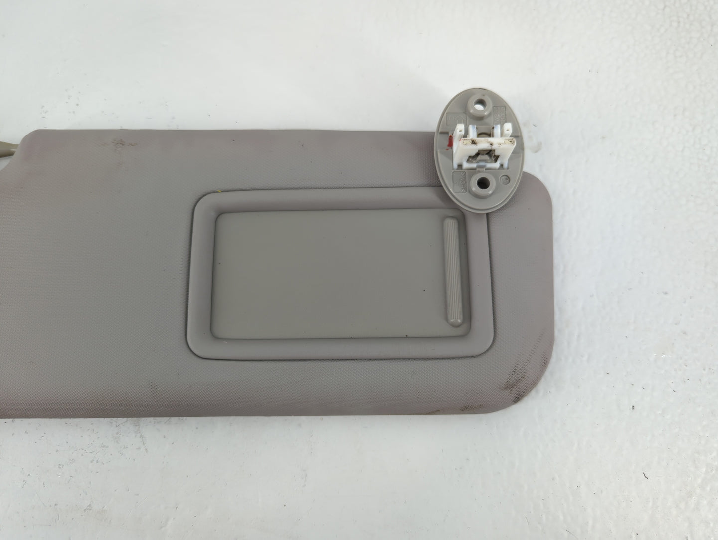 2017-2019 Toyota Corolla Sun Visor Shade Replacement Passenger Right Mirror Fits Fits 2017 2018 2019 OEM Used Auto Parts - Oemusedautoparts1.com