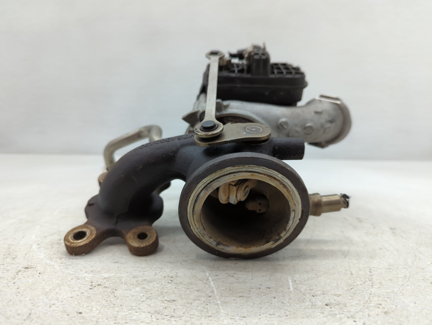 2019 Volkswagen Jetta Turbocharger Exhaust Manifold With Turbo Charger - Oemusedautoparts1.com