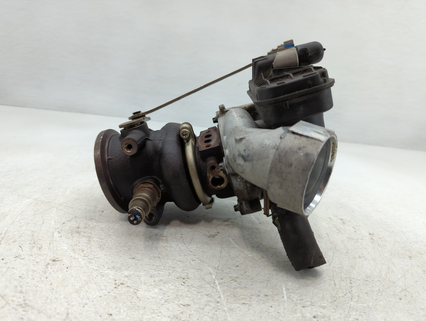 2019 Volkswagen Jetta Turbocharger Exhaust Manifold With Turbo Charger - Oemusedautoparts1.com