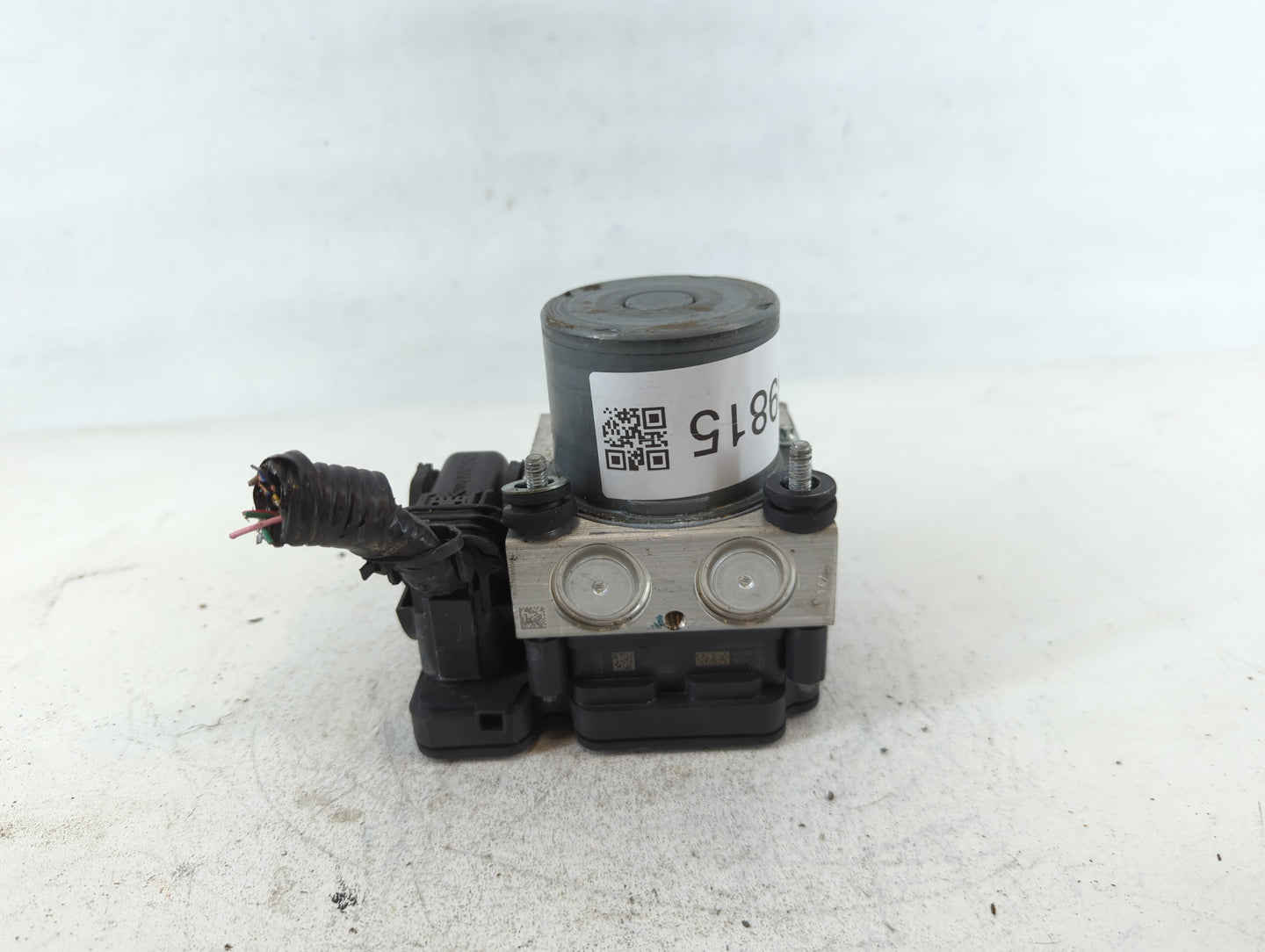 2018-2020 Toyota Camry ABS Pump Control Module Replacement P/N:44540 06290 Fits Fits 2018 2019 2020 OEM Used Auto Parts - Oemusedautoparts1.com