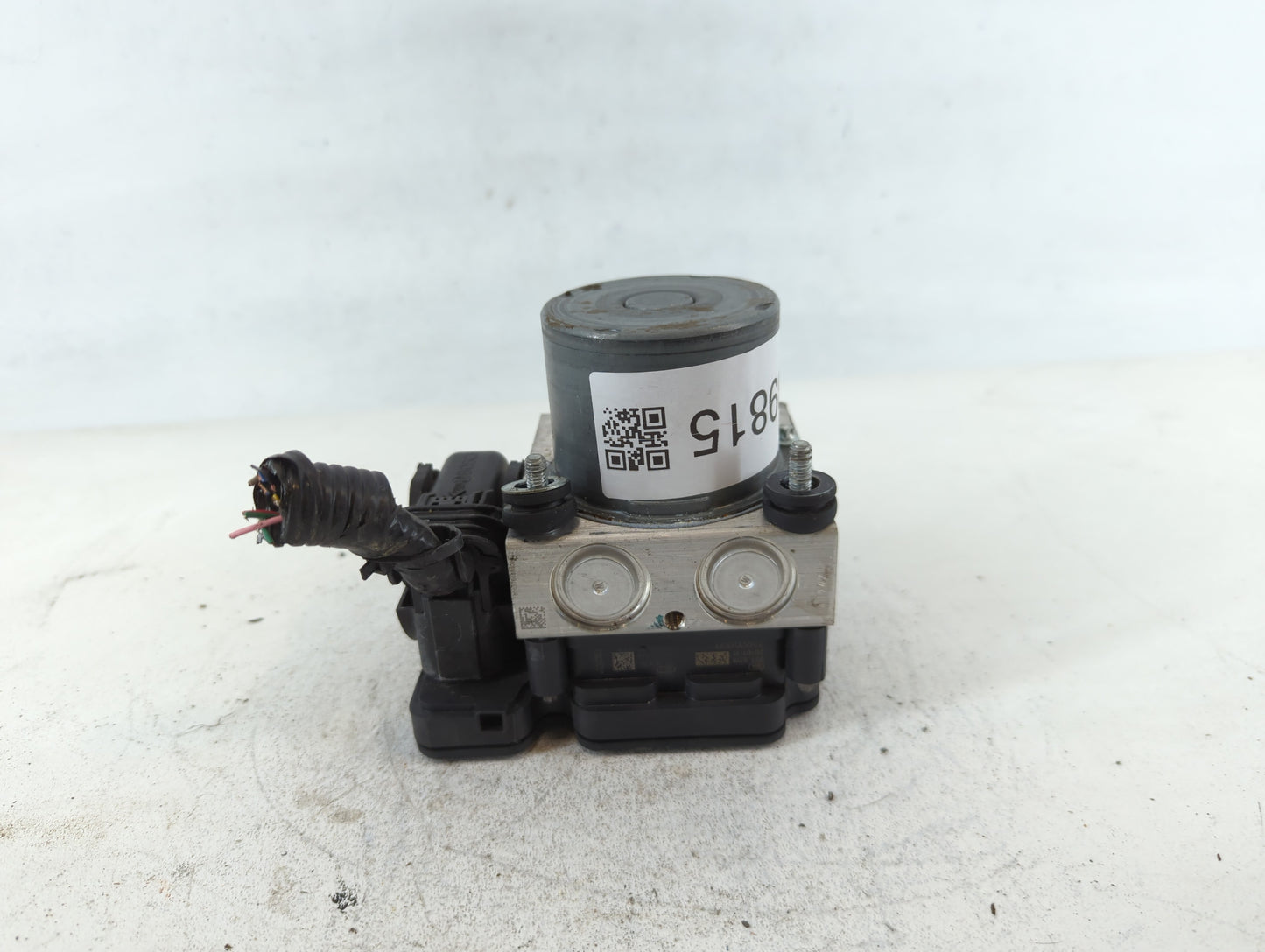 2018-2020 Toyota Camry ABS Pump Control Module Replacement P/N:44540 06290 Fits Fits 2018 2019 2020 OEM Used Auto Parts - Oemusedautoparts1.com