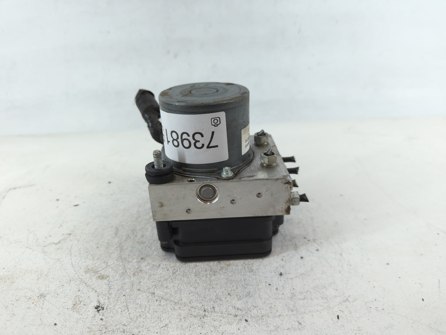 2018-2020 Toyota Camry ABS Pump Control Module Replacement P/N:44540 06290 Fits Fits 2018 2019 2020 OEM Used Auto Parts - Oemusedautoparts1.com