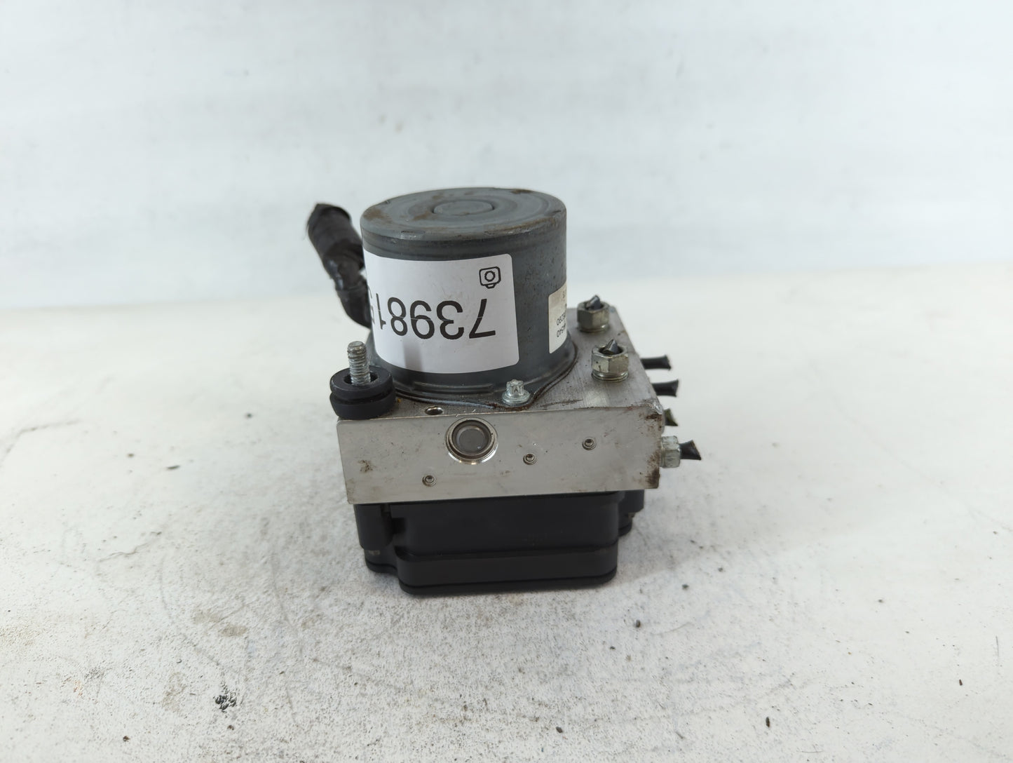 2018-2020 Toyota Camry ABS Pump Control Module Replacement P/N:44540 06290 Fits Fits 2018 2019 2020 OEM Used Auto Parts - Oemusedautoparts1.com