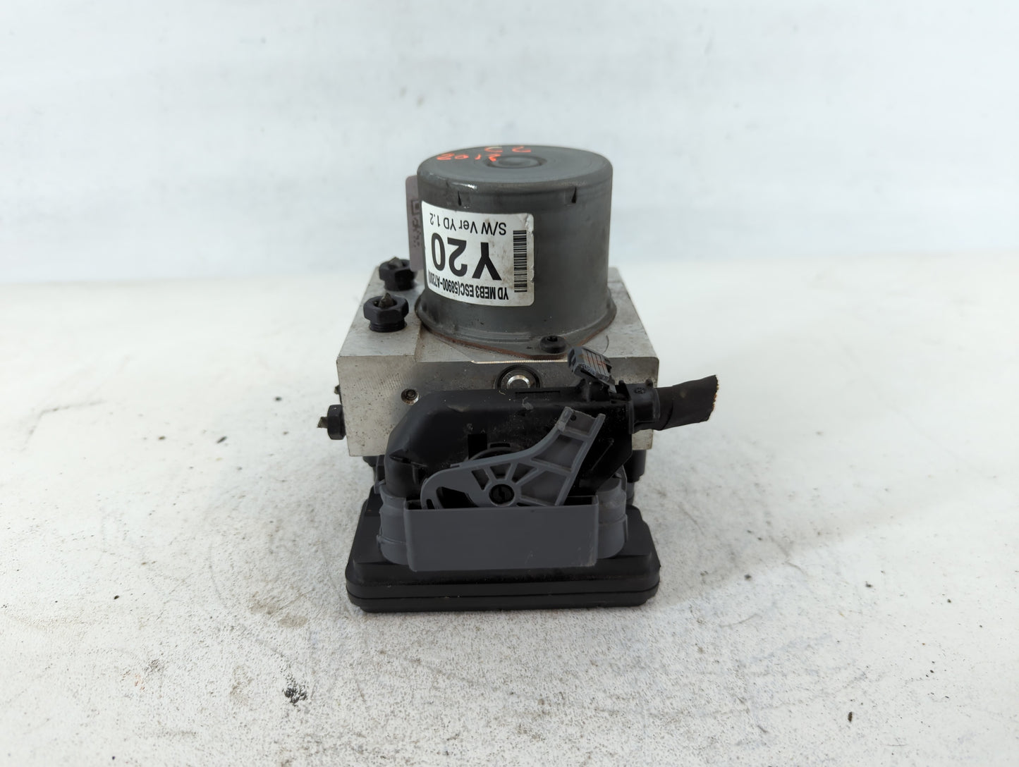 2014-2016 Kia Forte ABS Pump Control Module Replacement P/N:58920-A7200 A7589-20500 Fits Fits 2014 2015 2016 OEM Used Auto Parts - Oemusedautoparts1.com
