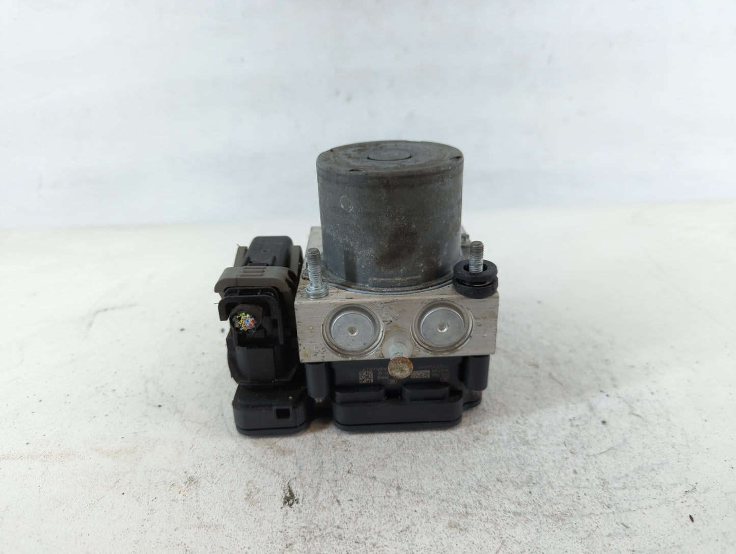 2014-2019 Ford Taurus ABS Pump Control Module Replacement P/N:DG1T-2C405-BA Fits Fits 2014 2015 2016 2017 2018 2019 OEM Used Auto Parts - Oemusedautoparts1.com