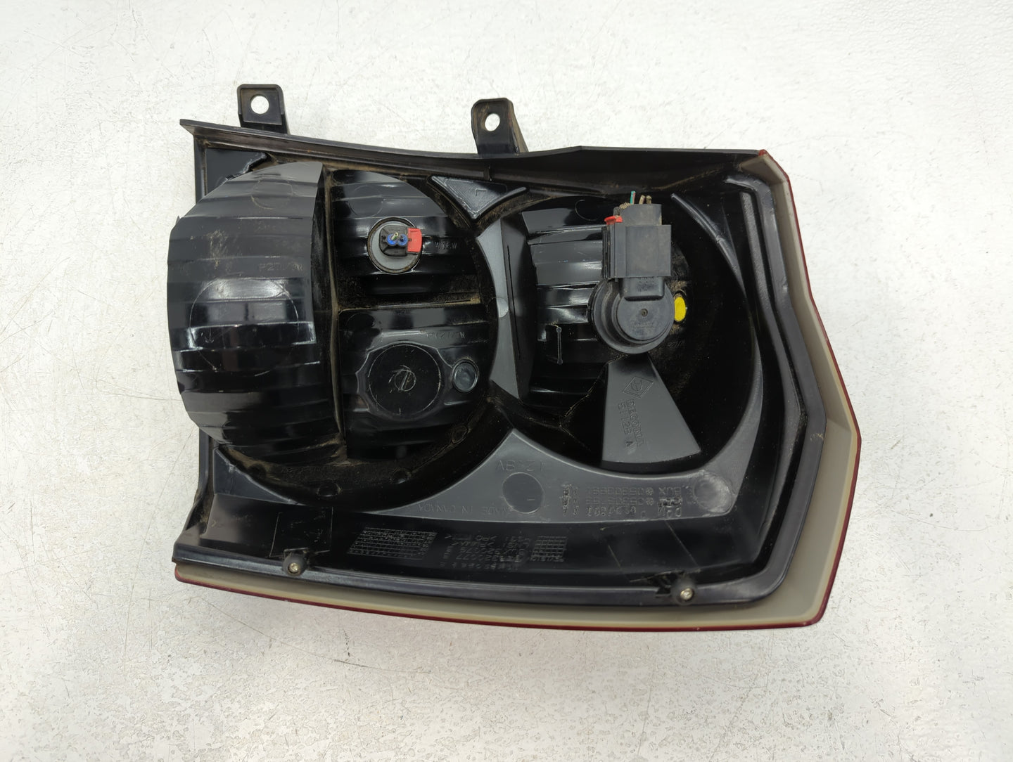 2008-2012 Dodge Caliber Tail Light Assembly Driver Left OEM P/N:05160361AA Fits Fits 2008 2009 2010 2011 2012 OEM Used Auto Parts - Oemusedautoparts1.com