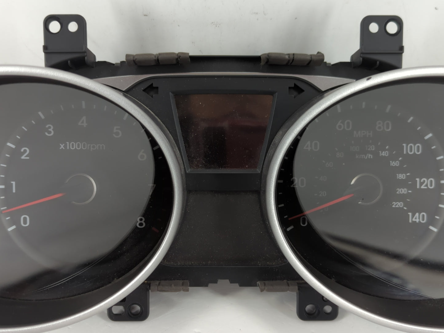 2014-2015 Hyundai Tucson Instrument Cluster Speedometer Gauges P/N:2015 01 16 Fits Fits 2014 2015 OEM Used Auto Parts - Oemusedautoparts1.com