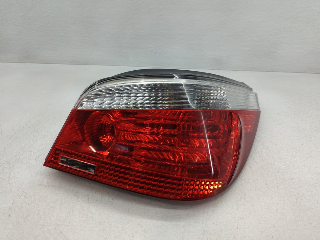 2004-2007 Bmw 525i Tail Light Assembly Passenger Right OEM P/N:7 165 740 Fits Fits 2004 2005 2006 2007 OEM Used Auto Parts