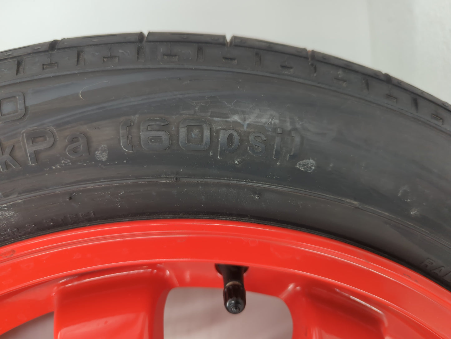 2011-2015 Jaguar Xf Spare Donut Tire Wheel Rim Oem - Oemusedautoparts1.com