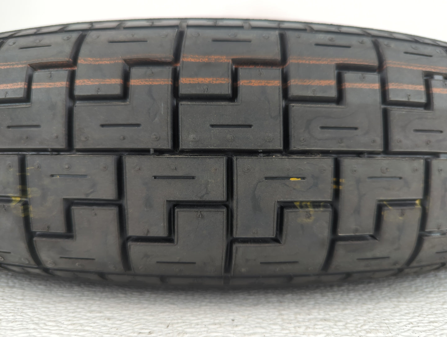 2011-2015 Jaguar Xf Spare Donut Tire Wheel Rim Oem - Oemusedautoparts1.com