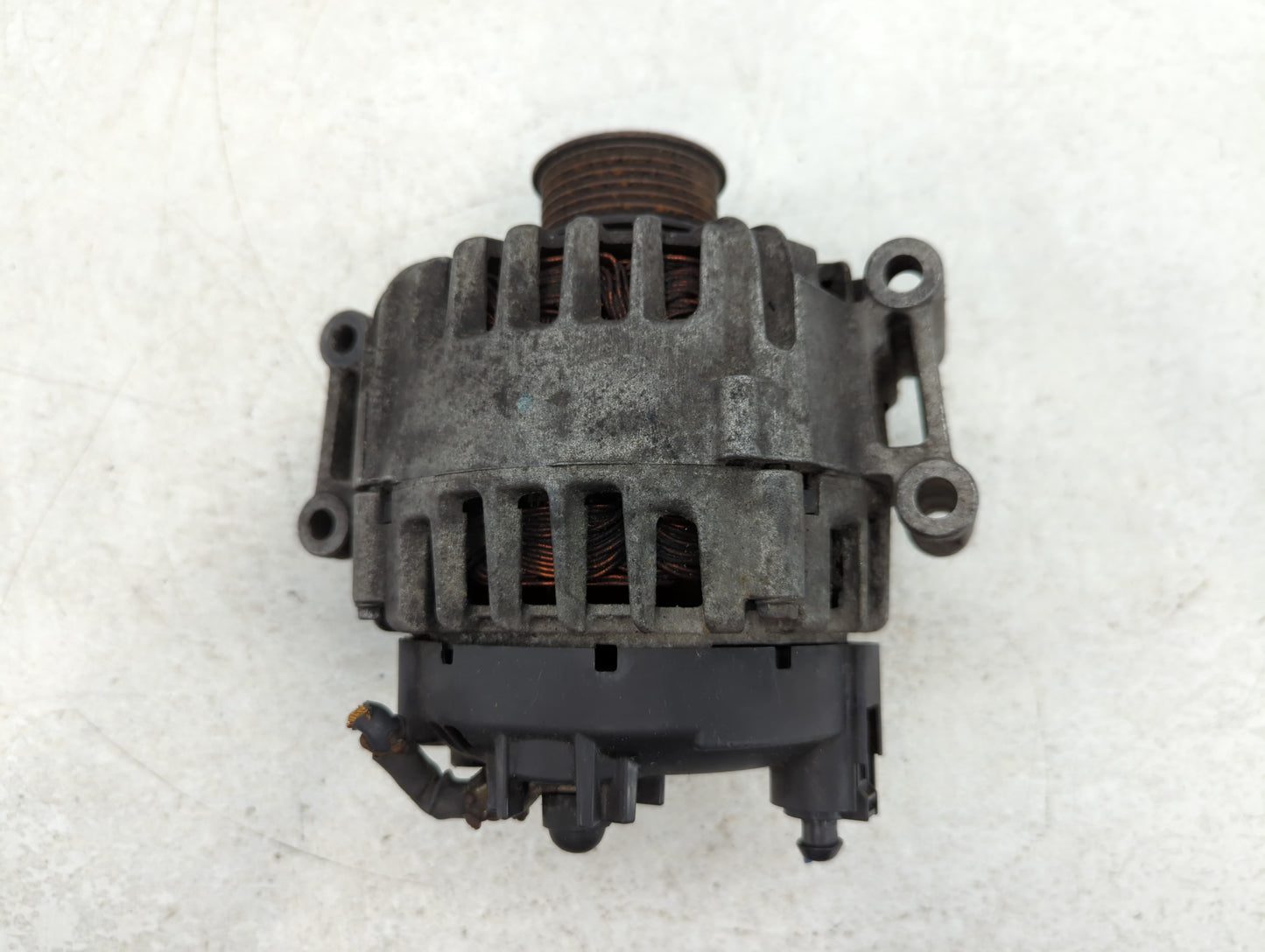 2009 Volkswagen Golf City Alternator Replacement Generator Charging Assembly Engine OEM P/N:06J 903 023 C Fits OEM Used Auto Parts - Oemusedautoparts1.com