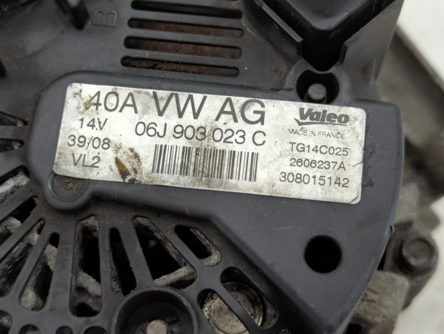 2009 Volkswagen Golf City Alternator Replacement Generator Charging Assembly Engine OEM P/N:06J 903 023 C Fits OEM Used Auto Parts - Oemusedautoparts1.com