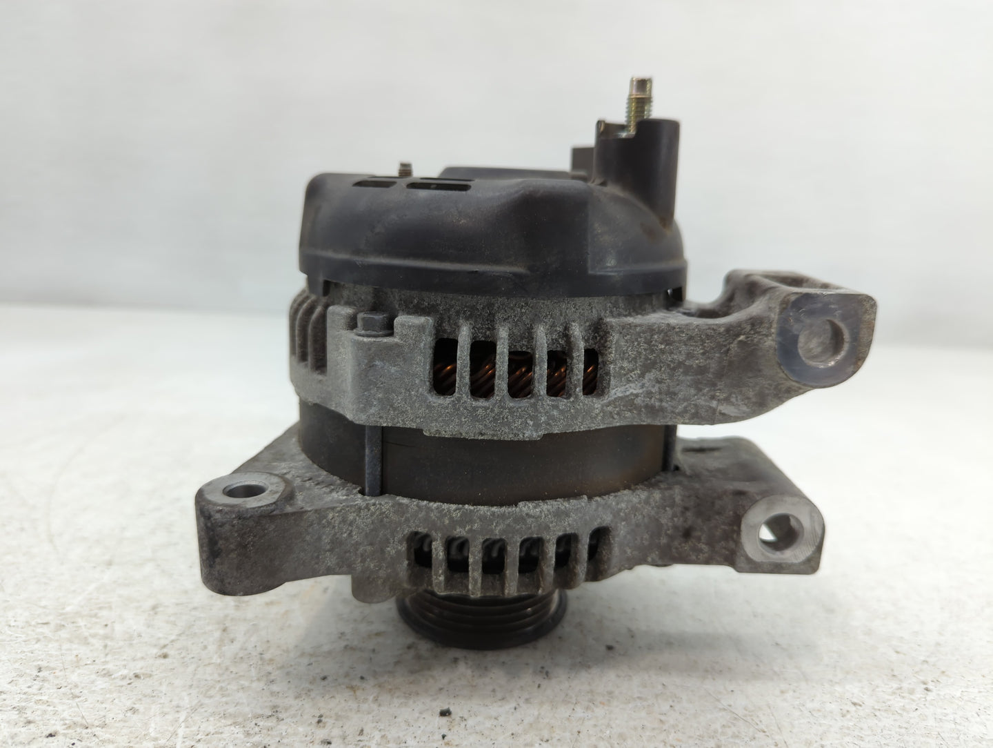 2010-2017 Gmc Terrain Alternator Replacement Generator Charging Assembly Engine OEM P/N:TN104210-5251 23119515 Fits OEM Used Auto Parts - Oemusedautoparts1.com