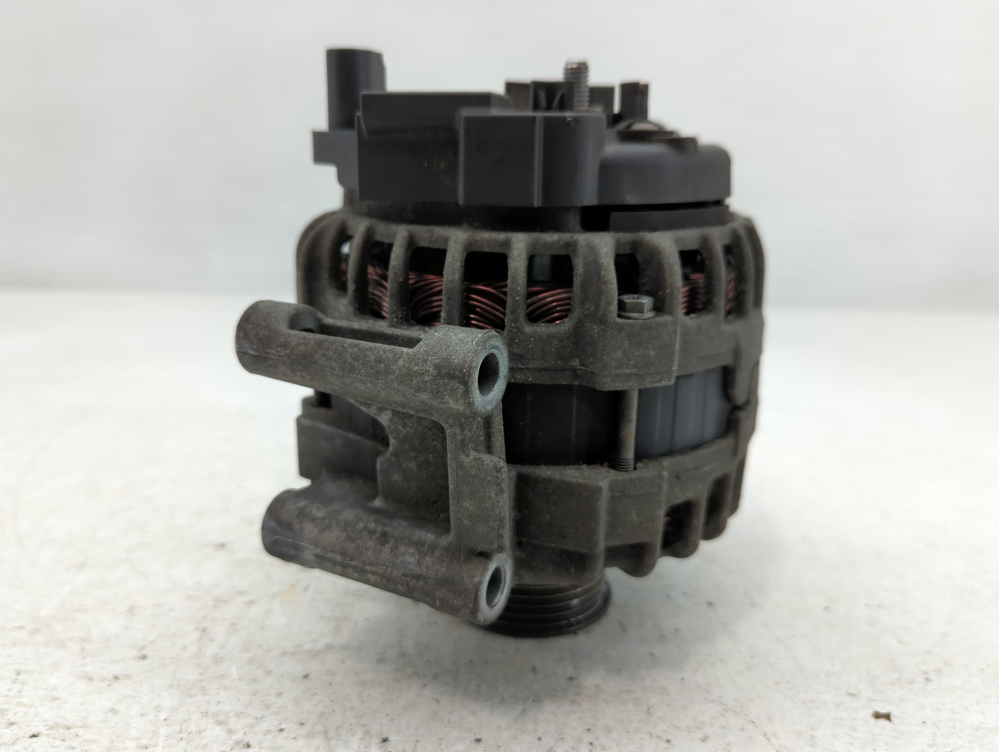 2013-2017 Volkswagen Jetta Alternator Replacement Generator Charging Assembly Engine OEM P/N:06K 903 023 Fits OEM Used Auto Parts - Oemusedautoparts1.com