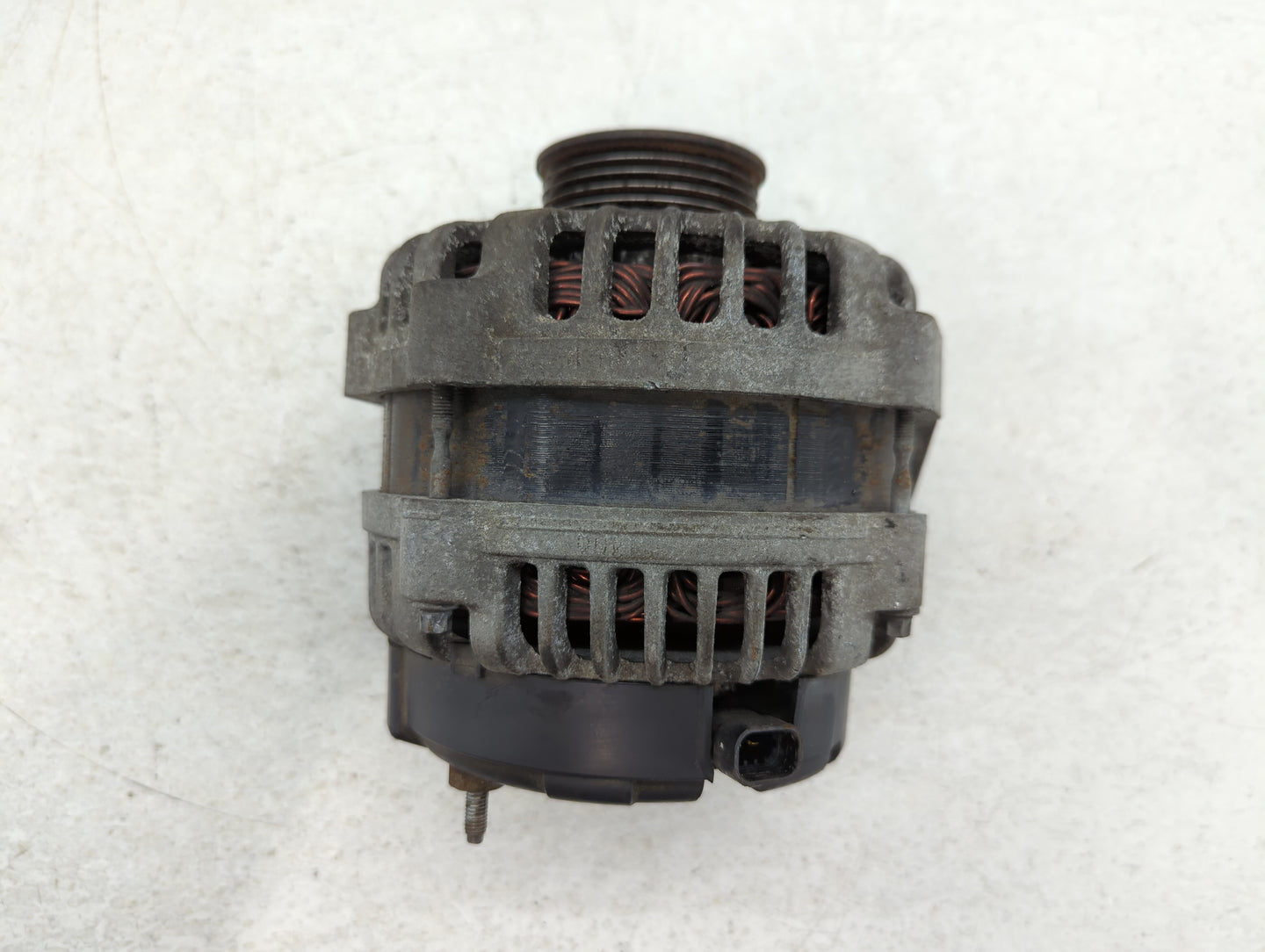 2007-2013 Gmc Sierra 1500 Alternator Replacement Generator Charging Assembly Engine OEM Fits OEM Used Auto Parts - Oemusedautoparts1.com