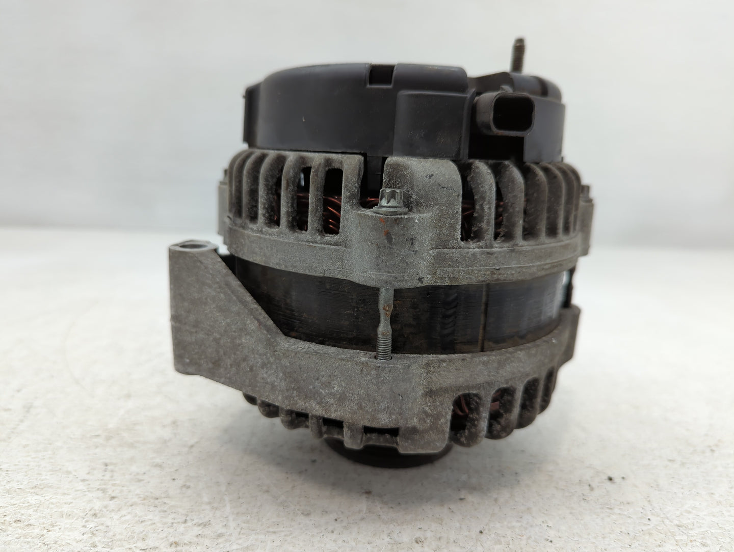 2007-2013 Gmc Sierra 1500 Alternator Replacement Generator Charging Assembly Engine OEM Fits OEM Used Auto Parts - Oemusedautoparts1.com