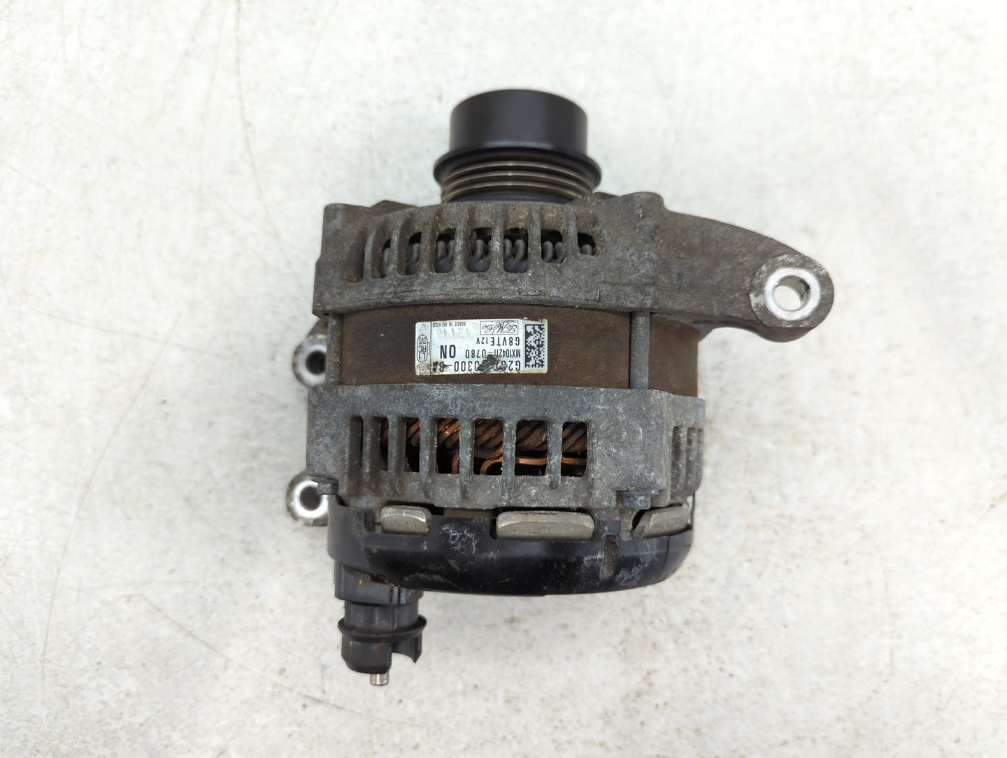 2015-2018 Ford Edge Alternator Replacement Generator Charging Assembly Engine OEM P/N:MX104211-0780 Fits OEM Used Auto Parts - Oemusedautoparts1.com