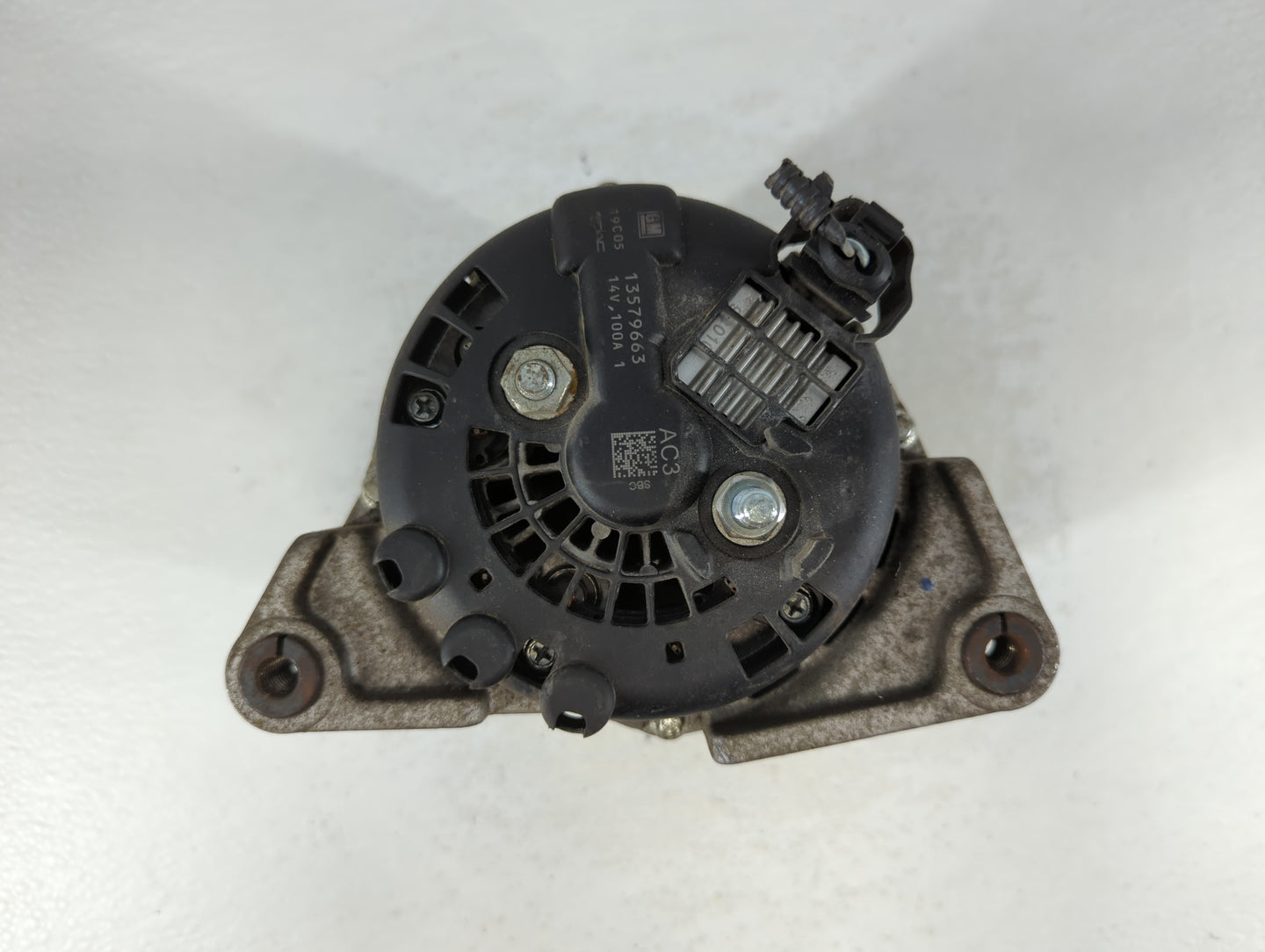 2012-2019 Chevrolet Sonic Alternator Replacement Generator Charging Assembly Engine OEM P/N:13579663 Fits OEM Used Auto Parts - Oemusedautoparts1.com