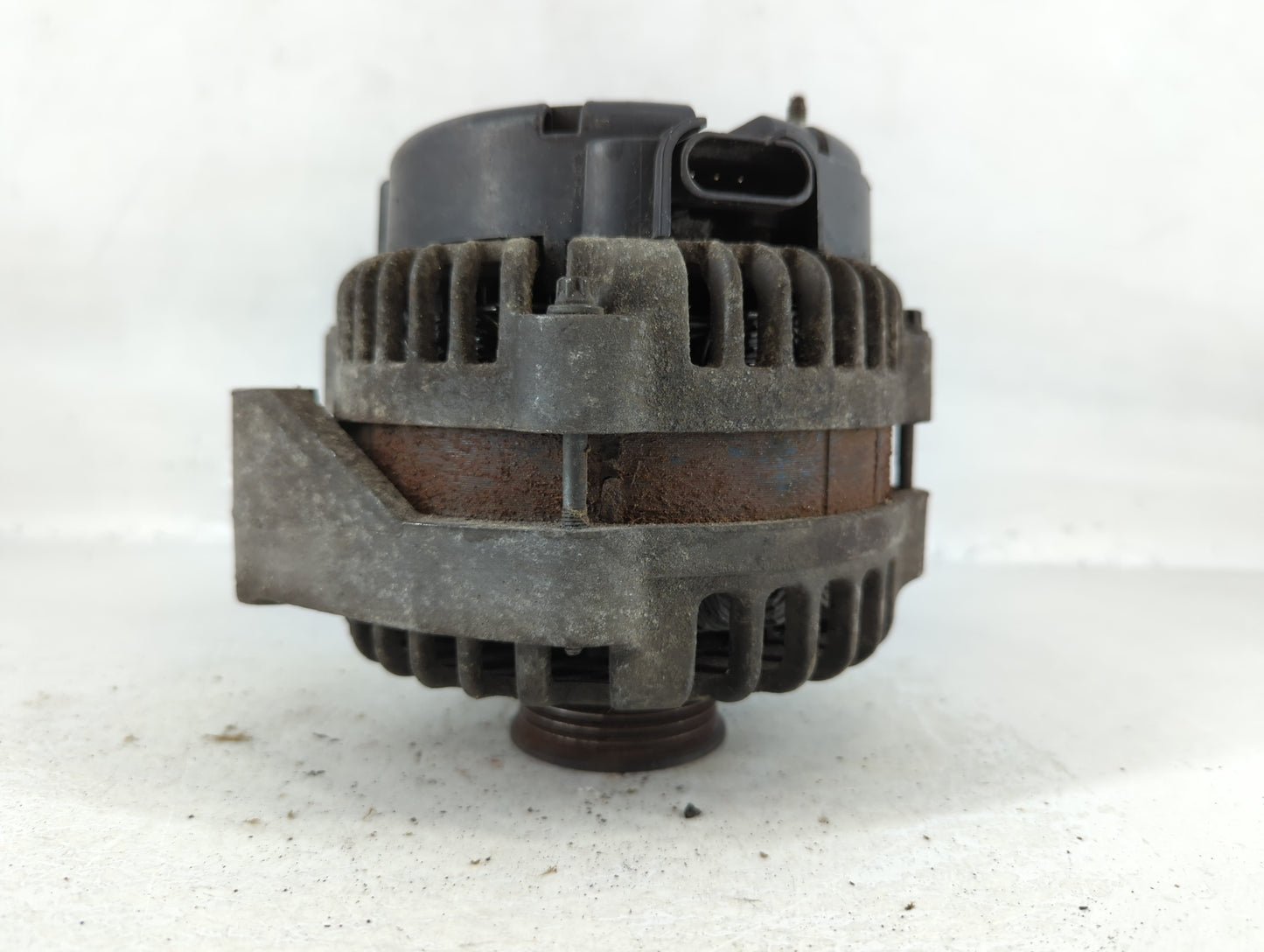 2005-2011 Chevrolet Express 2500 Alternator Replacement Generator Charging Assembly Engine OEM P/N:22781131 Fits OEM Used Auto Parts - Oemusedautoparts1.com