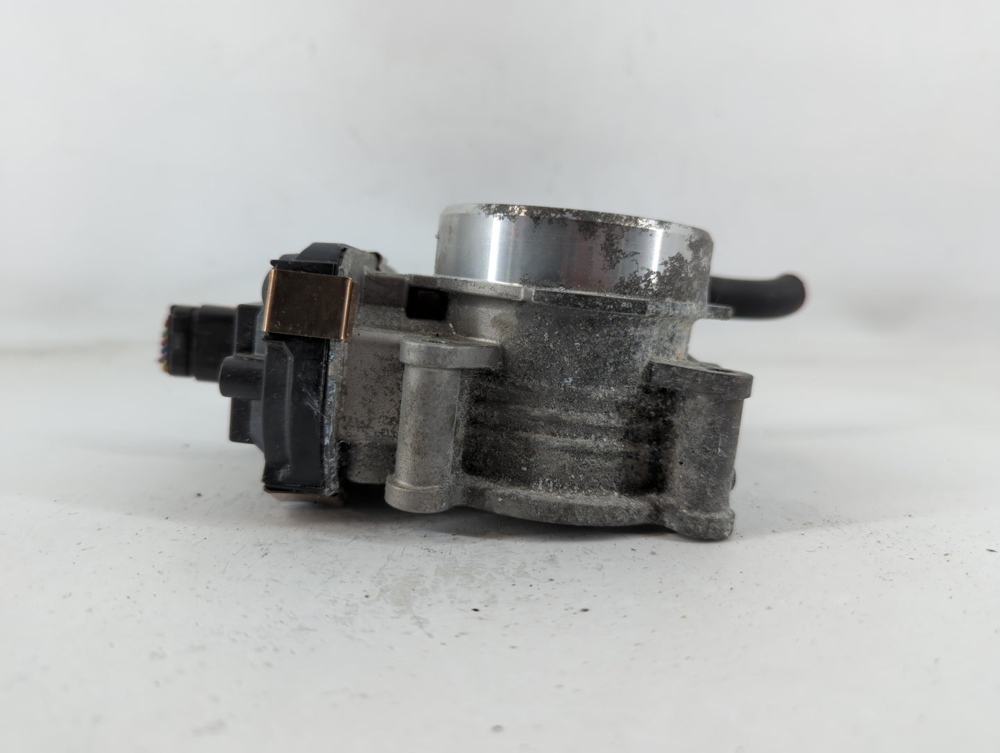 2023 Subaru Ascent Throttle Body P/N:23052302091 RME60-350 Fits Fits 2020 2021 2022 OEM Used Auto Parts - Oemusedautoparts1.com