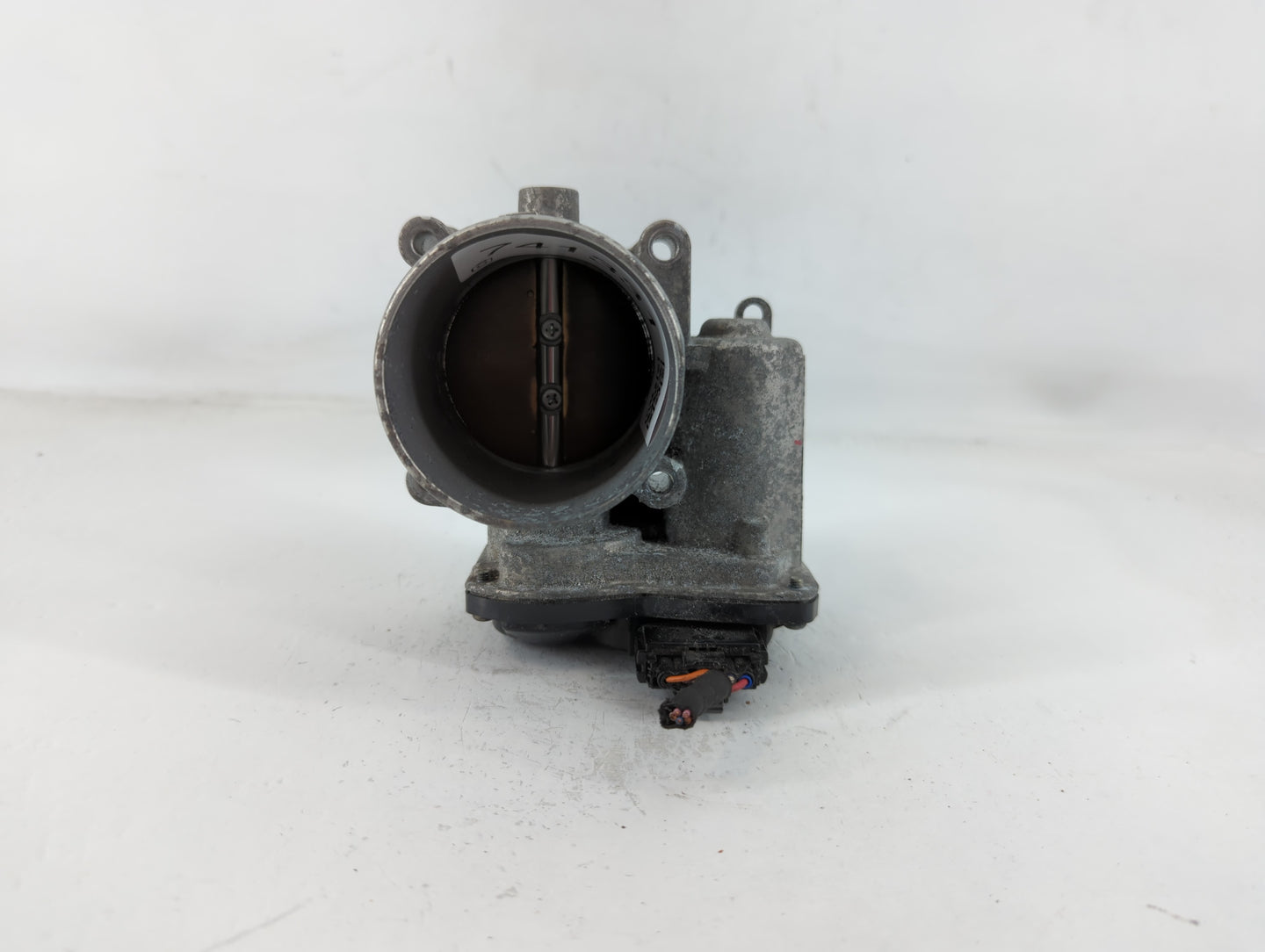 2021-2022 Hyundai Elantra Throttle Body P/N:35100-2J410 Fits Fits 2021 2022 OEM Used Auto Parts - Oemusedautoparts1.com