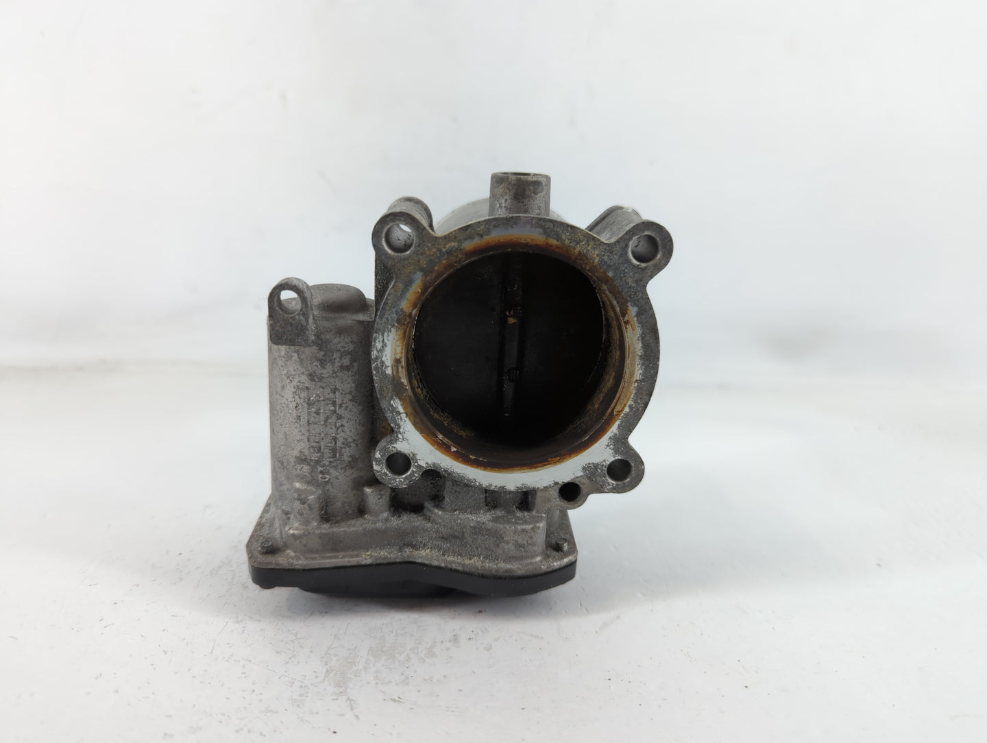 2021-2022 Hyundai Elantra Throttle Body P/N:35100-2J410 Fits Fits 2021 2022 OEM Used Auto Parts - Oemusedautoparts1.com
