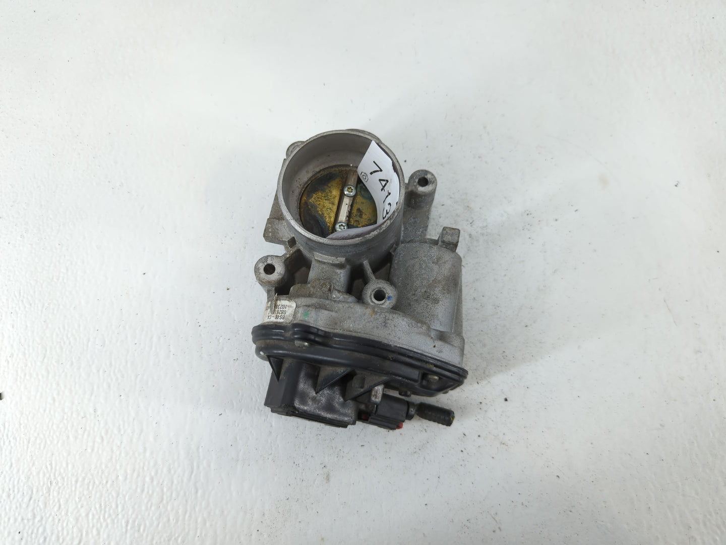 2008-2011 Ford Focus Throttle Body P/N:08261 8S4E-CA Fits Fits 2008 2009 2010 2011 2012 2013 OEM Used Auto Parts - Oemusedautoparts1.com