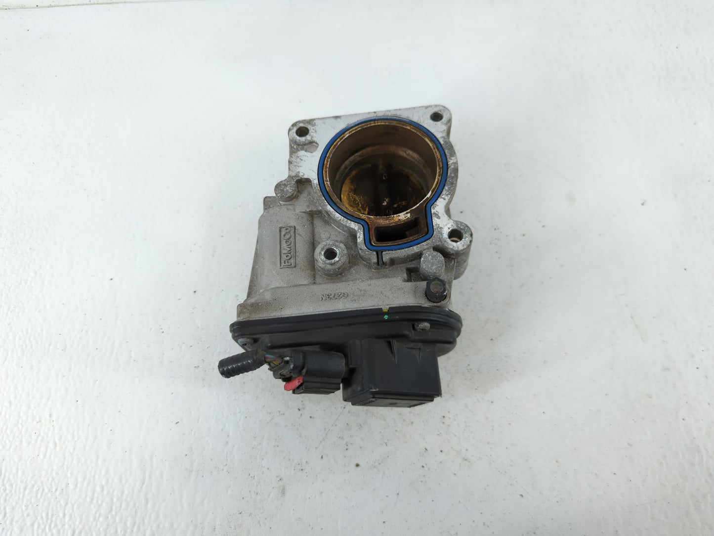 2008-2011 Ford Focus Throttle Body P/N:08261 8S4E-CA Fits Fits 2008 2009 2010 2011 2012 2013 OEM Used Auto Parts - Oemusedautoparts1.com