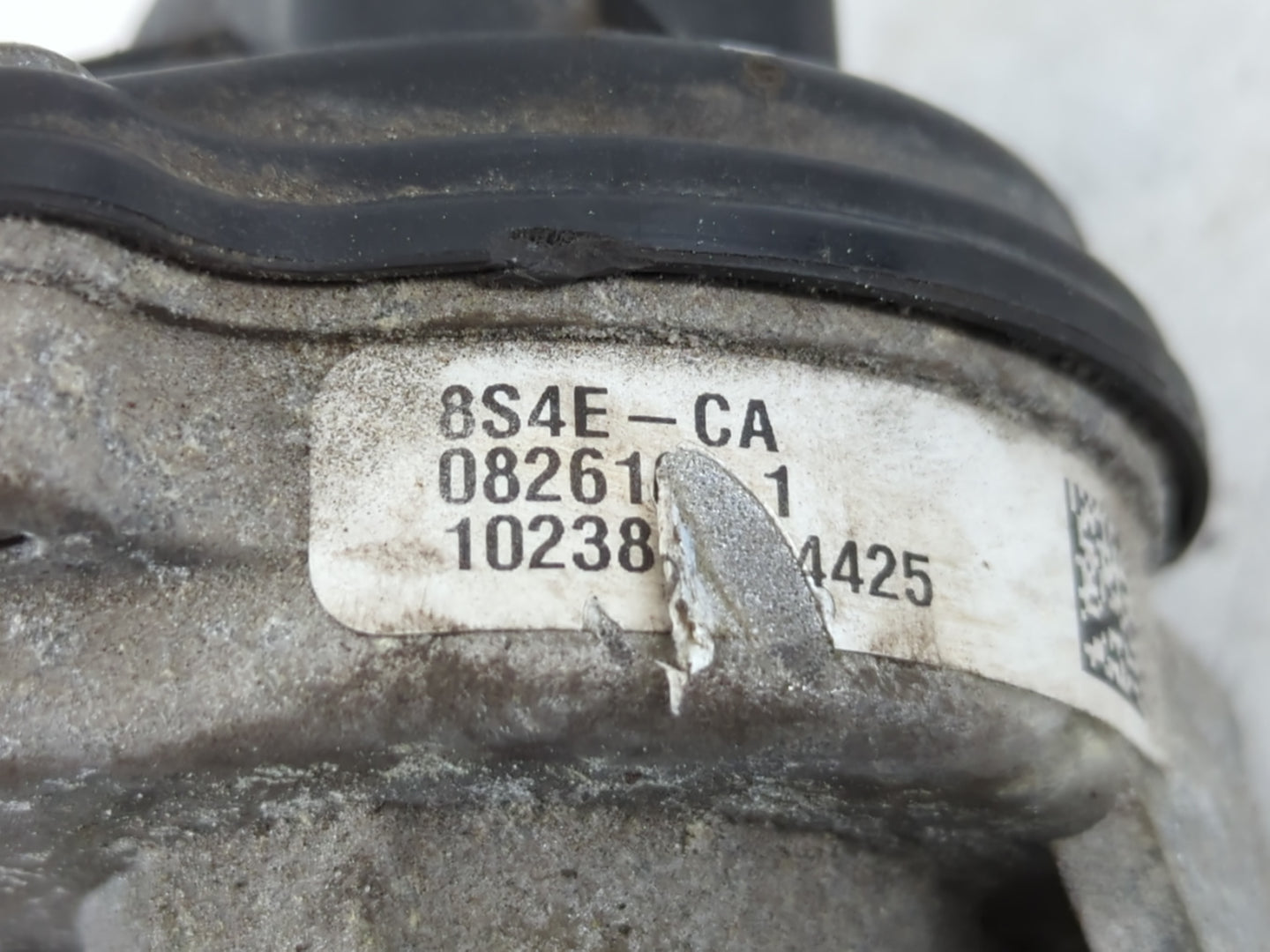 2008-2011 Ford Focus Throttle Body P/N:08261 8S4E-CA Fits Fits 2008 2009 2010 2011 2012 2013 OEM Used Auto Parts - Oemusedautoparts1.com