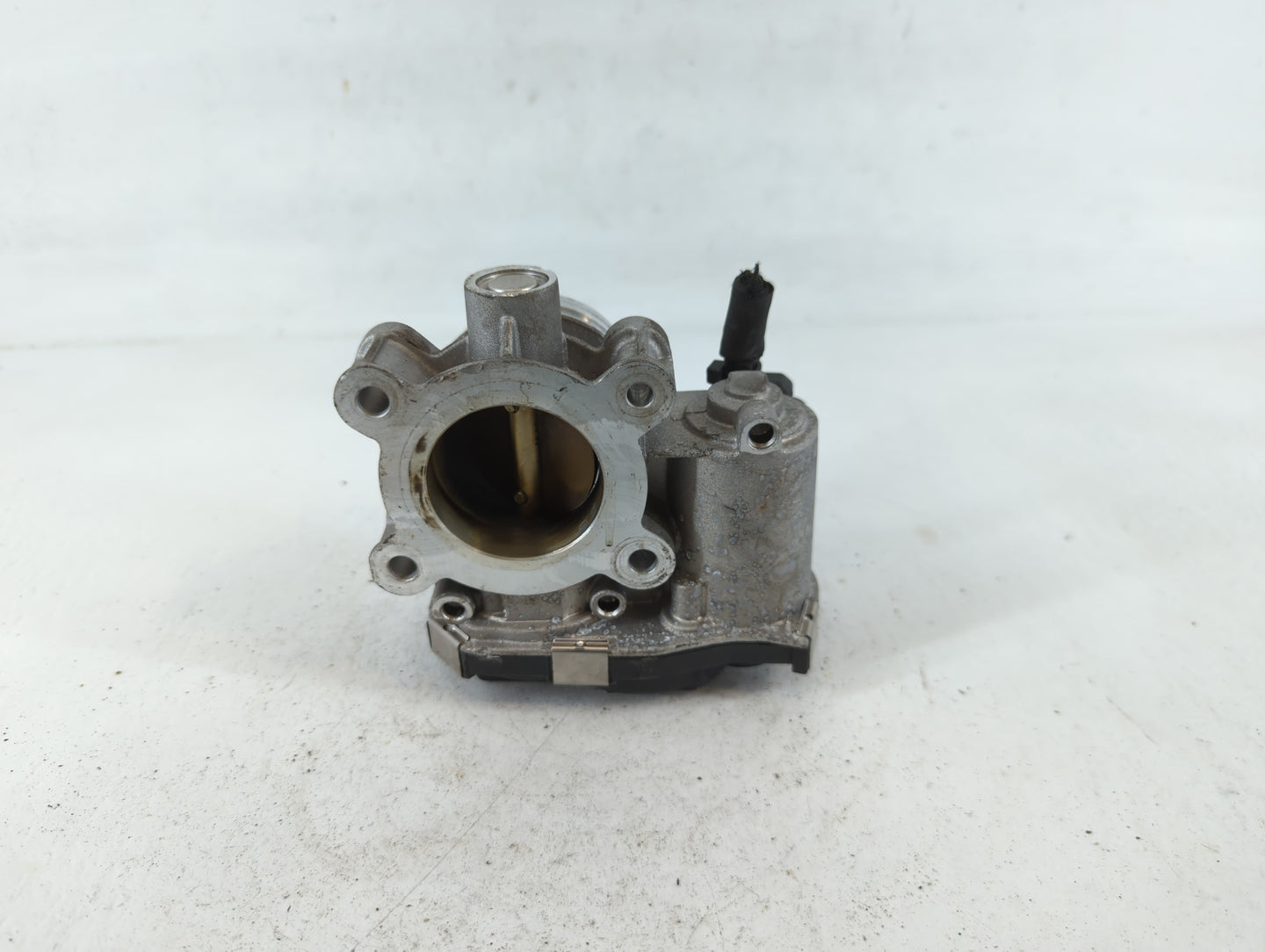 2018-2022 Gmc Terrain Throttle Body P/N:12671379AA Fits Fits 2016 2017 2018 2019 2020 2021 2022 OEM Used Auto Parts - Oemusedautoparts1.com
