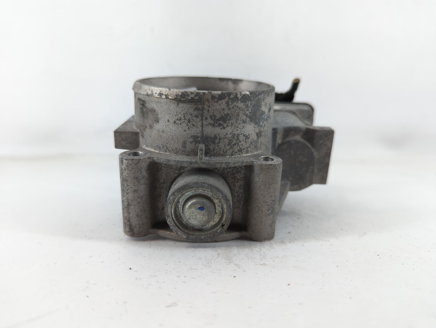 2008-2012 Ford Taurus Throttle Body P/N:7T4E-EC 082190046622, 080608 2 EE01A Fits Fits 2007 2008 2009 2010 2011 2012 2013 2014 OEM Used Auto Parts - Oemusedautoparts1.com