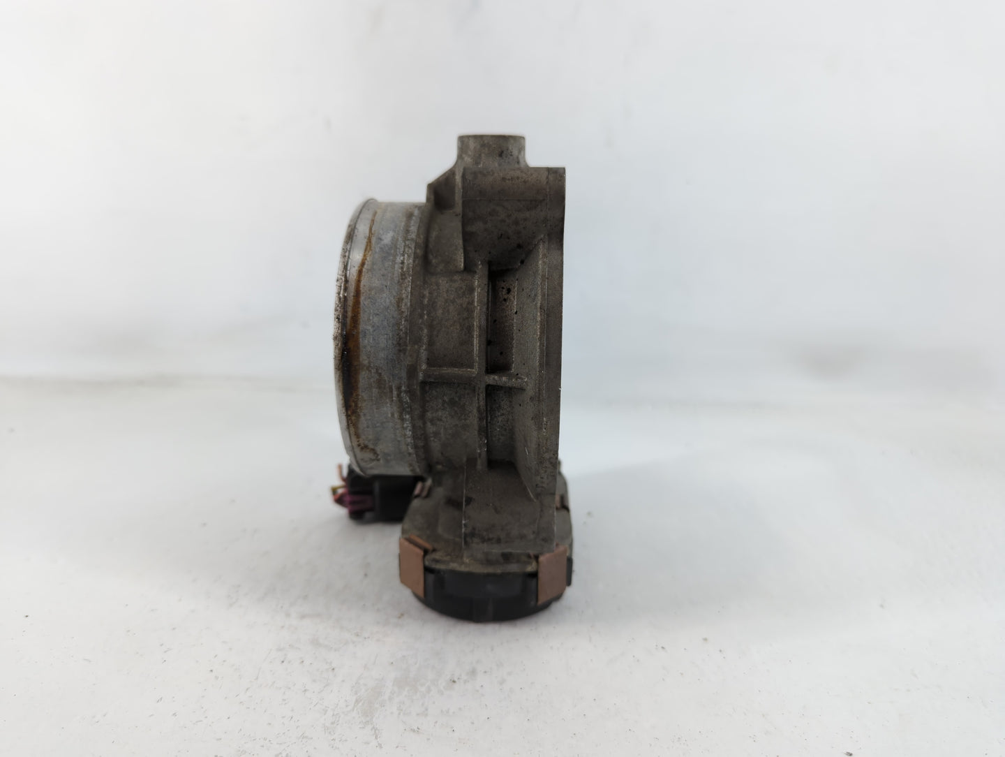 2006-2011 Cadillac Dts Throttle Body P/N:2800 Fits Fits 2006 2007 2008 2009 2010 2011 OEM Used Auto Parts - Oemusedautoparts1.com