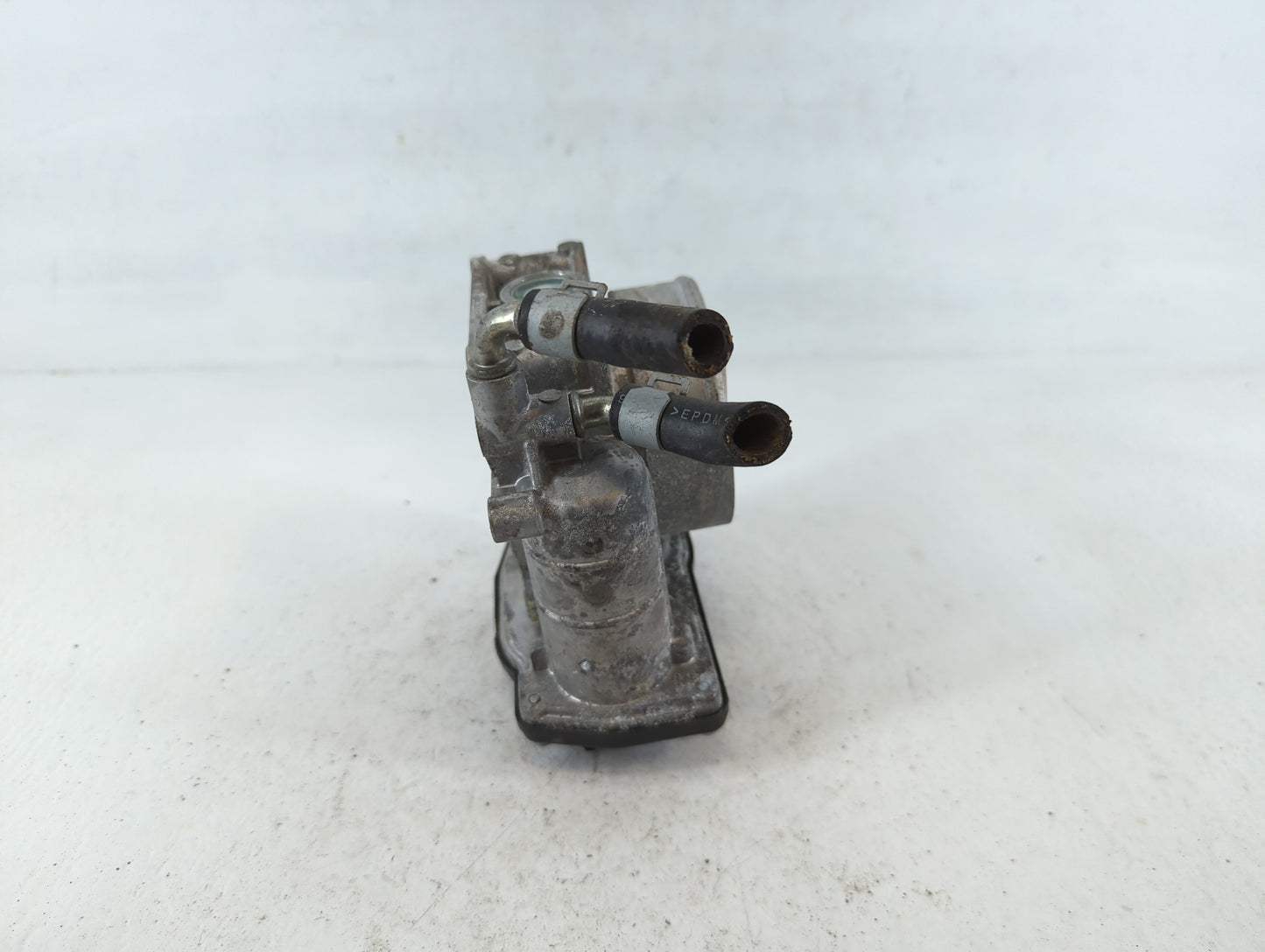 2007-2014 Nissan Altima Throttle Body P/N:2822S RME70-11 Fits Fits 2007 2008 2009 2010 2011 2012 2013 2014 OEM Used Auto Parts - Oemusedautoparts1.com