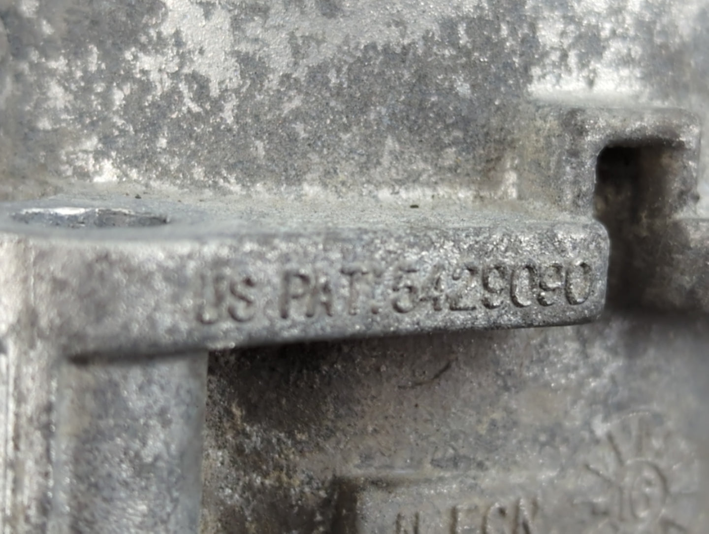 2017 Jeep Compass Throttle Body P/N:5429090 Fits Fits 2007 2008 2009 2010 2011 2012 2013 2014 2015 2016 2018 OEM Used Auto Parts - Oemusedautoparts1.com