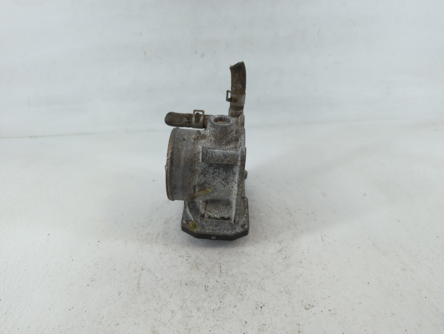 2007-2012 Nissan Sentra Throttle Body P/N:01050 2C20 Fits OEM Used Auto Parts - Oemusedautoparts1.com