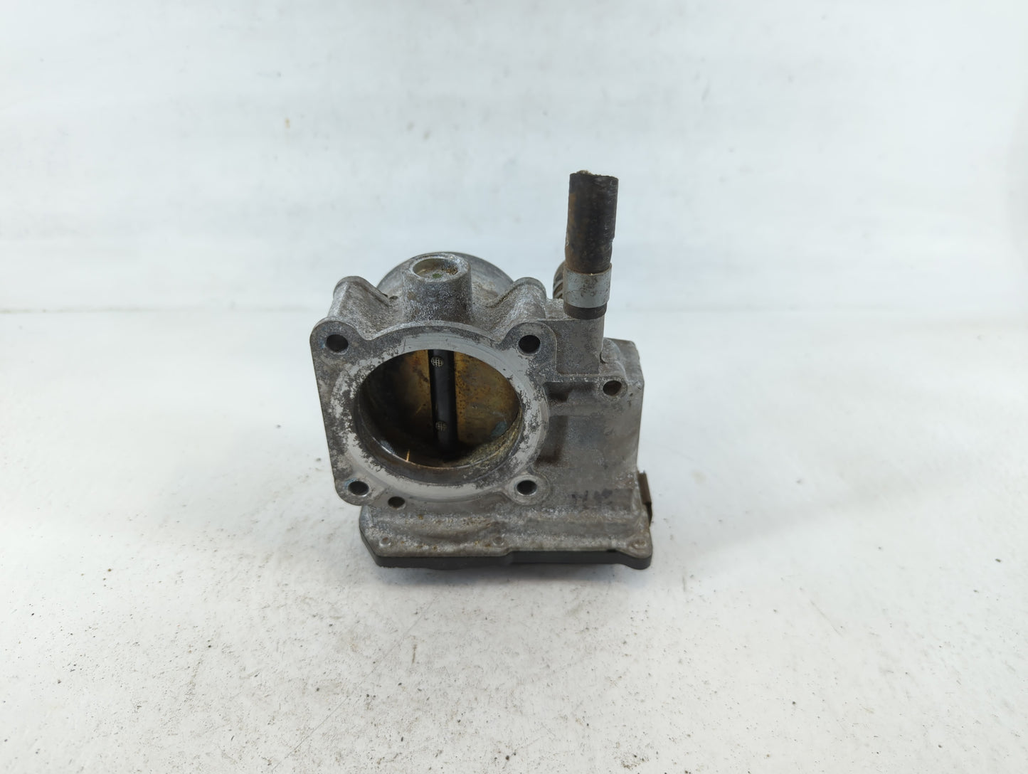 2007-2012 Nissan Sentra Throttle Body P/N:01050 2C20 Fits OEM Used Auto Parts - Oemusedautoparts1.com