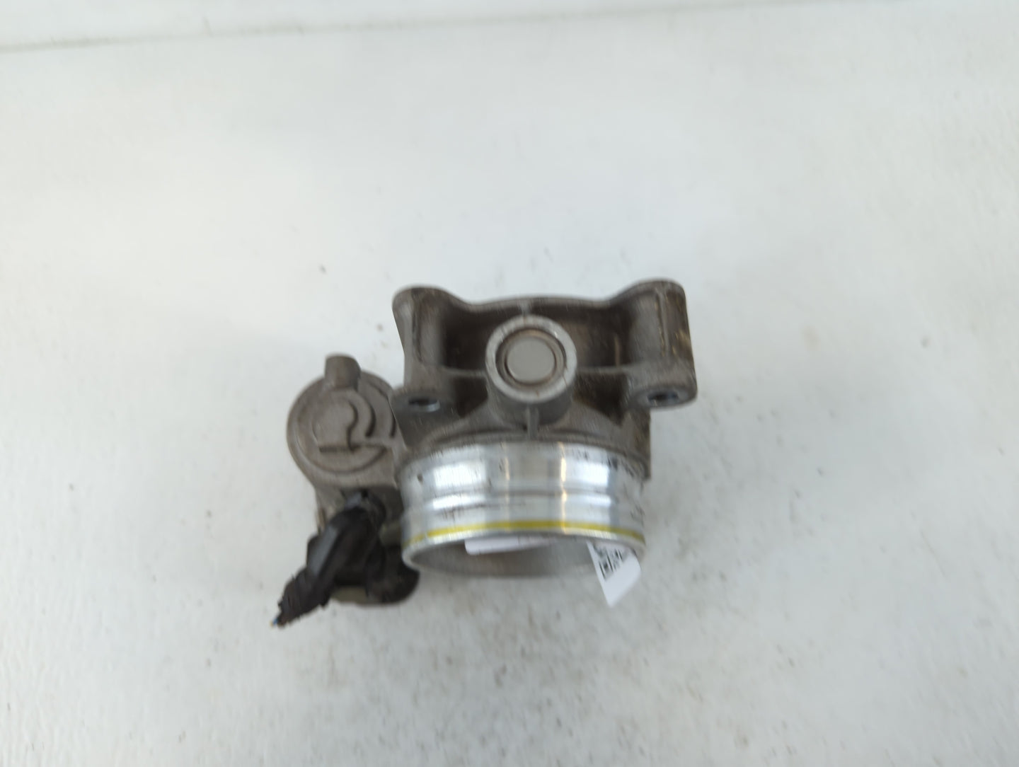 2014-2019 Cadillac Cts Throttle Body P/N:12670837AA Fits Fits 2013 2014 2015 2016 2017 2018 2019 2020 2021 OEM Used Auto Parts - Oemusedautoparts1.com