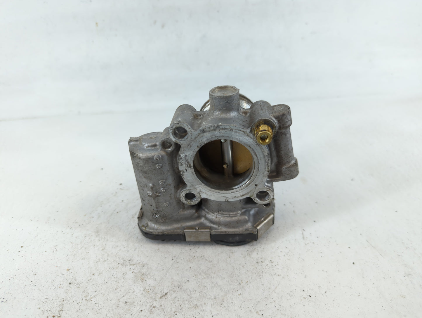 2013-2021 Chevrolet Trax Throttle Body P/N:0 280 750 499 55 565 489 Fits OEM Used Auto Parts - Oemusedautoparts1.com