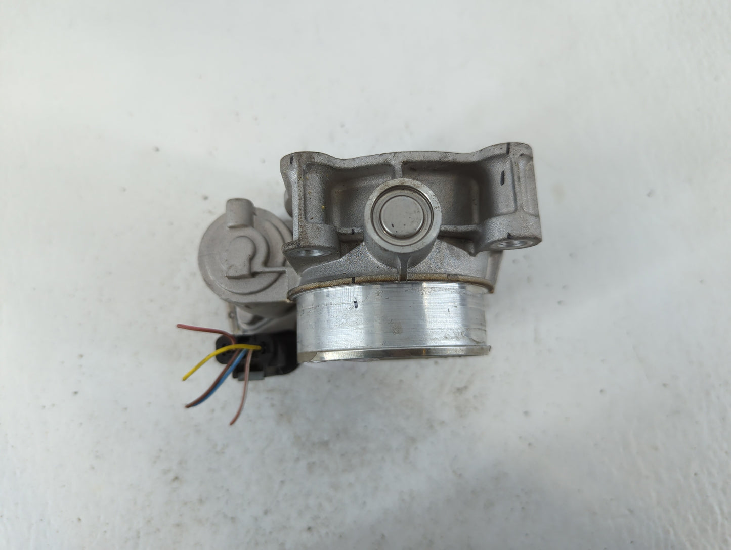 2017-2020 Buick Envision Throttle Body P/N:12670839AA Fits Fits 2013 2014 2015 2017 2018 2019 2020 OEM Used Auto Parts - Oemusedautoparts1.com
