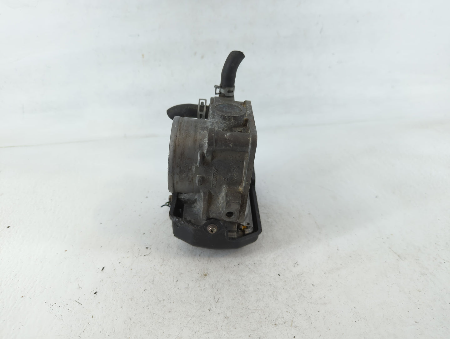 2015-2020 Acura Tlx Throttle Body P/N:M40217 GMF4A Fits Fits 2013 2014 2015 2016 2017 2018 2019 2020 2021 2022 OEM Used Auto Parts - Oemusedautoparts1.com