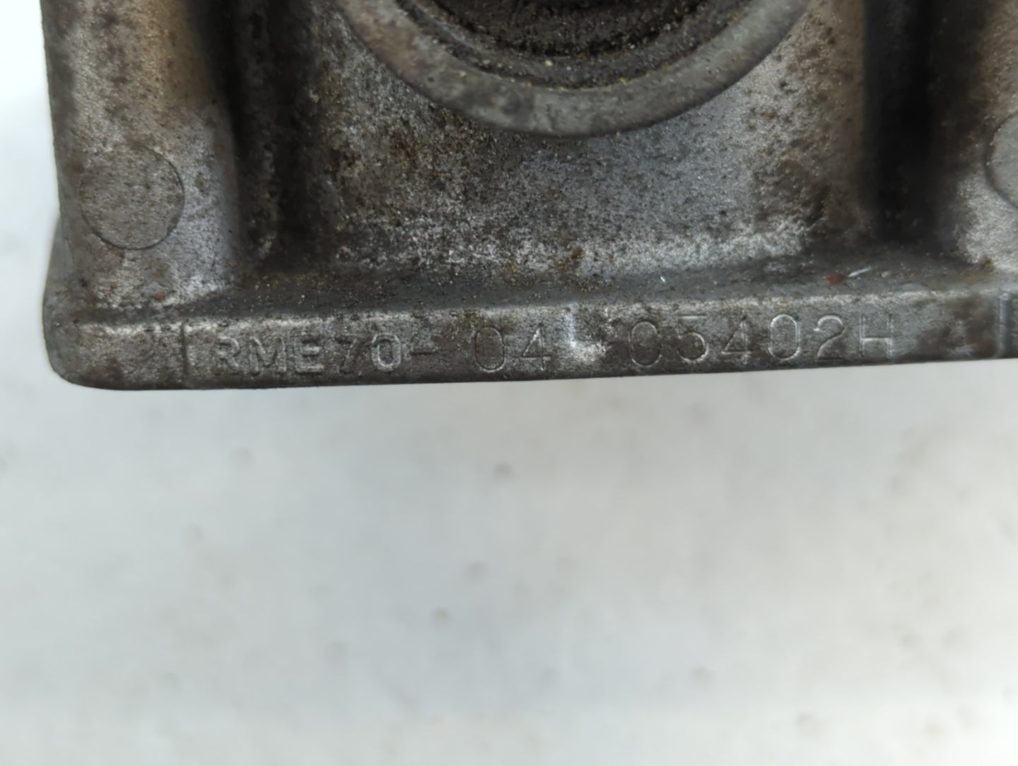 2003-2005 Infiniti Fx35 Throttle Body P/N:05402H RME70-04 Fits Fits 2002 2003 2004 2005 2006 OEM Used Auto Parts - Oemusedautoparts1.com